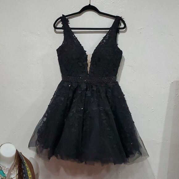 Sherri Hill Other - Sherri Hill Black Embroidered Prom Mini Dress Size 10